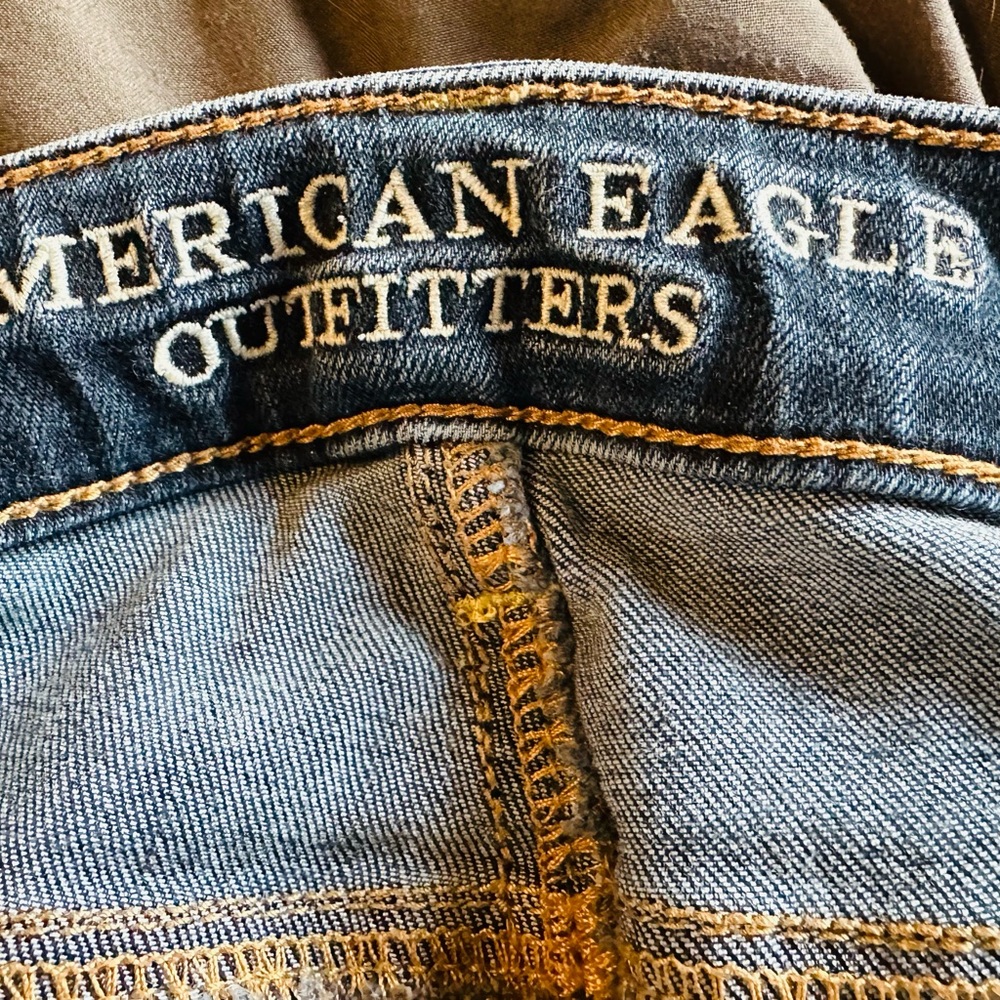 American Eagle skinny jeans size 6 short